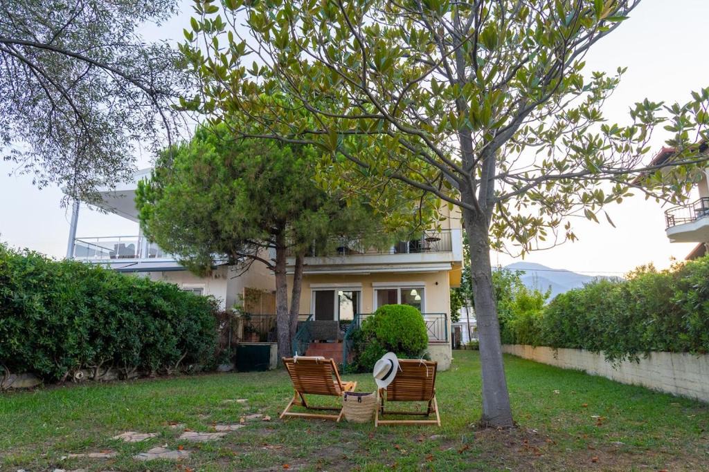 Dio-Olympos Villa | Waterfront Villa Serena - Direct Beach Access