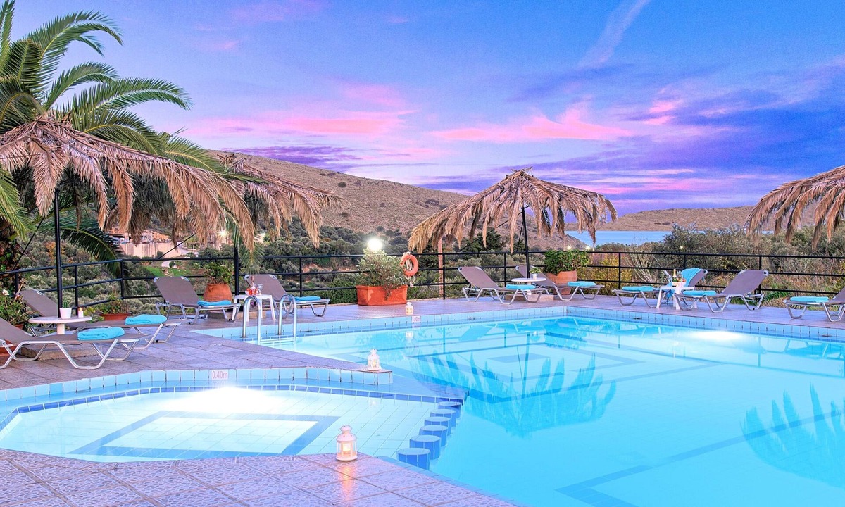 Exopoli Apartment | Welcome Apts laid just 1600m away from the longest sandy beach of northern Crete and the touristic Georgioupolis Town, offering great views to the Cretan Sea and the White Mountains. Welcome Apts is ideal for couples, families, a group of families or a g