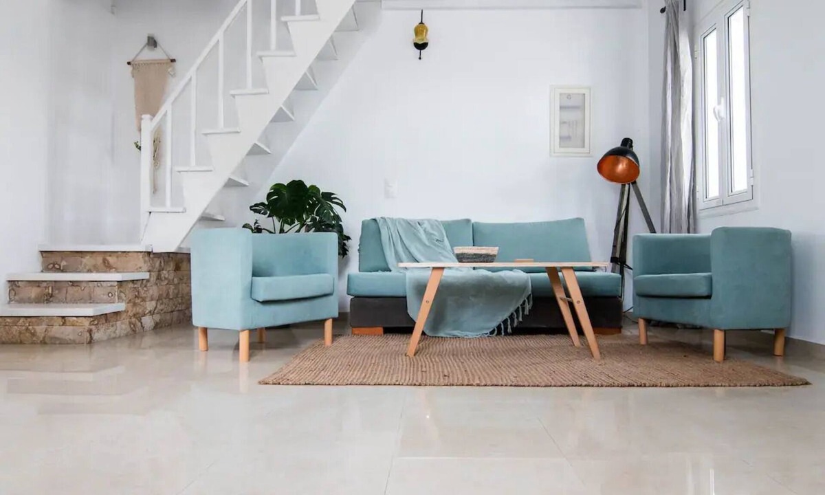 Kamari Villa | White Wave Villa, 3min walk from beach