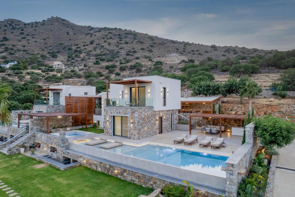 Agios Nikolaos Villa | Zeus Luxury Villas