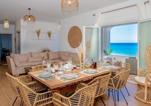 220 m² Villa ∙ 6 bedrooms ∙ 14 guests in Skaleta