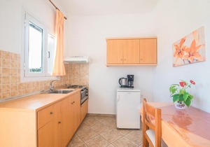 Aleka Apartment 3