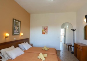 Aleka Apartment 6 with Sea View, Terrace, Balcony & Wi-Fi
