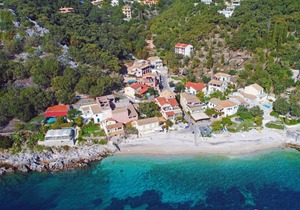 Alexandra Apartment in Katavolos