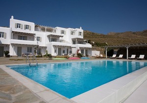 Apartment Yaki 1 in Panormos with amazing views, shared pool, 1 bedroom, 2 sleeps. in Mykonos