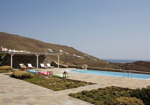 Apartment Yaki 1 in Panormos with amazing views, shared pool, 1 bedroom, 2 sleeps. in Mykonos