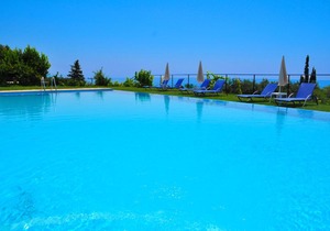 Apartments with pool "adonis"