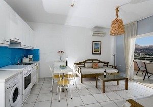 Bellevue Suites Apartment 3 with Sea View in Agios Nikolaos