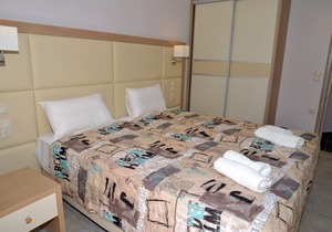 Cozy deluxe apartment a few steps from the beach!
