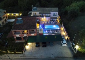michael apartments