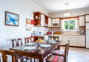 Villa ∙ 3 bedrooms ∙ 6 guests