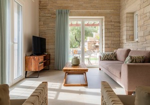 Villa Jacaranda in Agní