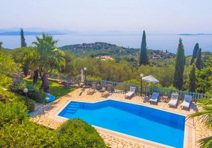 Villa Malama: Large Private Pool, Sea Views, A/C, WiFi