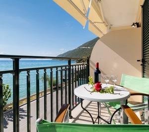 Apostolos Lefkada 