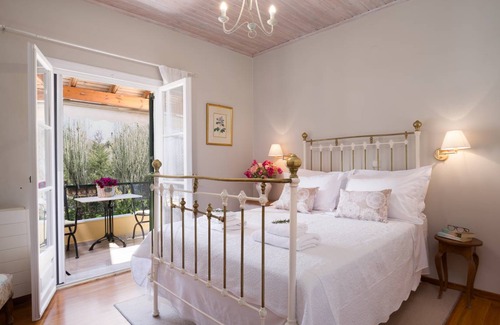 Alepou House | 140 m² House ∙ 3 bedrooms ∙ 10 guests