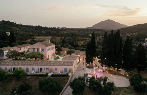 Messonghi House | 1500 m² House ∙ 9 bedrooms ∙ 20 guests