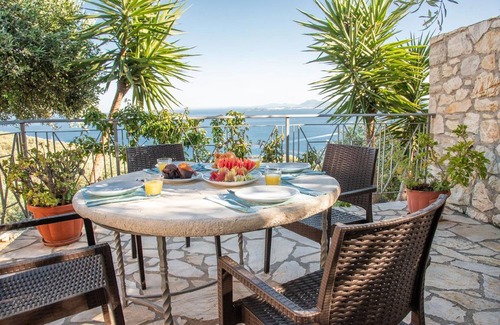 Nisaki House | 170 m² House ∙ 3 bedrooms ∙ 6 guests