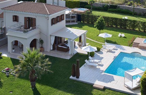Dassia Resort | 170 m² Resort ∙ 4 bedrooms ∙ 9 guests