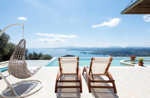 Spartylas Villa | 500 m² Villa ∙ 6 bedrooms ∙ 12 guests