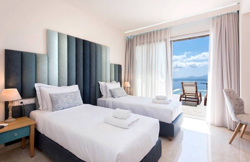 Spartylas Villa | 500 m² Villa ∙ 6 bedrooms ∙ 12 guests