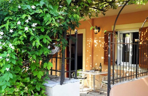 Agios Stefanos Apartment | 60 m² Apartment ∙ 2 bedrooms ∙ 3 guests