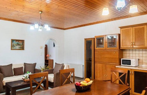 Petriti House | 60 m² House ∙ 2 bedrooms ∙ 4 guests