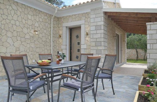Liapades Villa | 95 m² Villa ∙ 3 bedrooms ∙ 7 guests