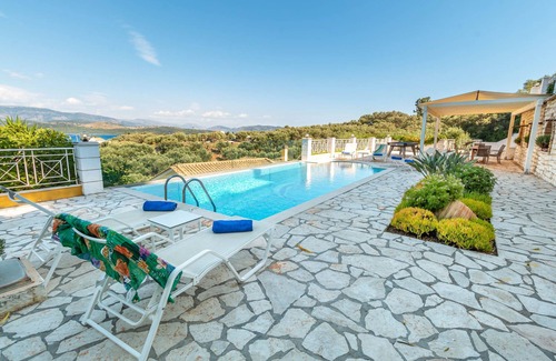 Agios Stefanos Villa | Agios Stefanos Bay - Villa Maria