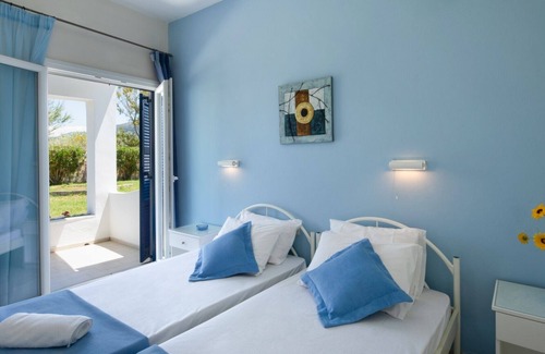 Magoulades Apartment | Amorossa Village maisonette (2) in Roda