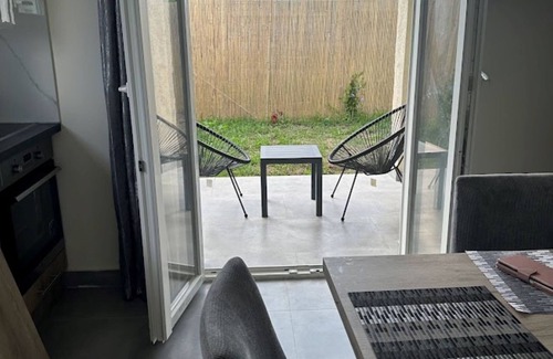 Roda Bed & Breakfast | Aqua Luxury Suites Roda