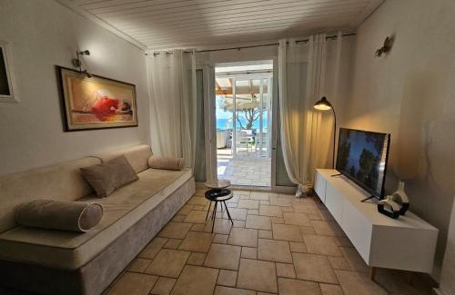 Parelia Villa | Corfu Glyfada Beach Apartment 13