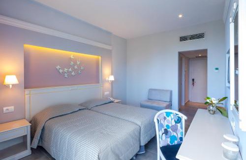 Moraitika Hotel | Delfinia Hotel