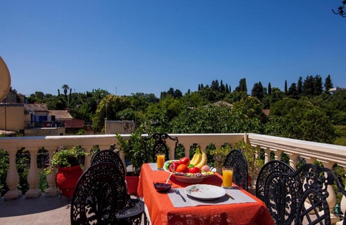 Corfu Town Villa | Garitsa De Lux