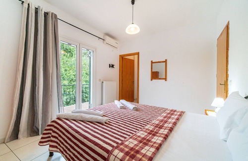 Kato Korakiana House | Holiday Home 'Cds' with Mountain View, Wi-Fi and Air Conditioning