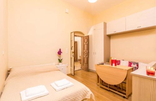 Old Town Apartment | Kantouni Bizi Studio