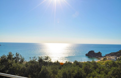 Parelia Apartment | Studio Apartments with swimming pool and sea view - Pelekas Beach