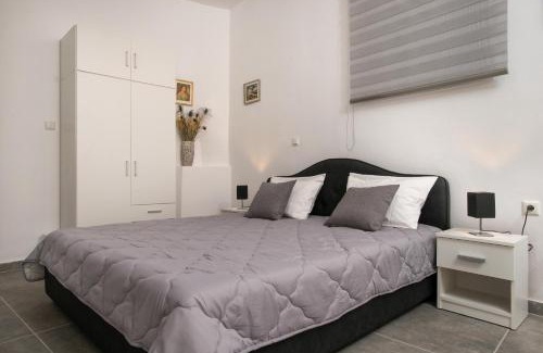 Old Town Apartment | the four seasons
