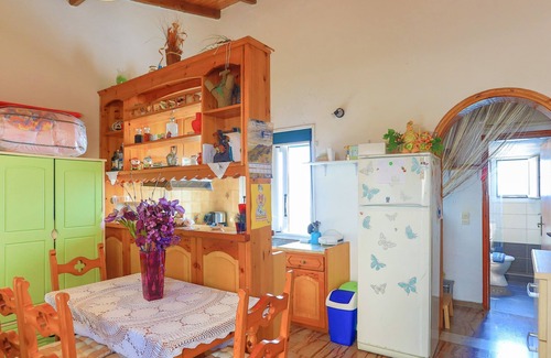 Vlachatika House | The Old Office: Stunning views, A/C, WiFi, above Kalami Beach