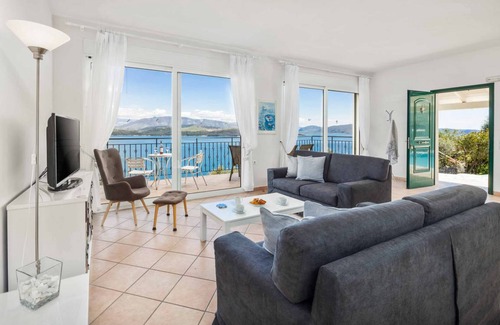 Agios Stefanos Villa | Villa ∙ 3 bedrooms ∙ 6 guests