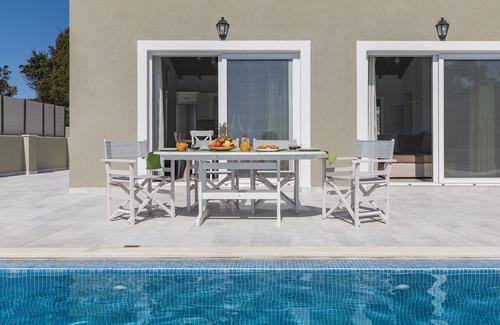 Chalikounas Villa | Villa Alonaki Bay