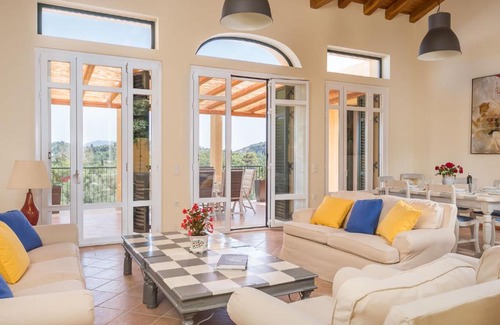 Gouvia Villa | VILLA MYLOS