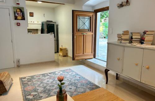 Trikeri Hotel | Αγία Κυριακή Traditional Guesthouse
