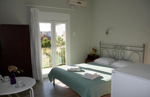 Pefki House | Αθηνά Studios