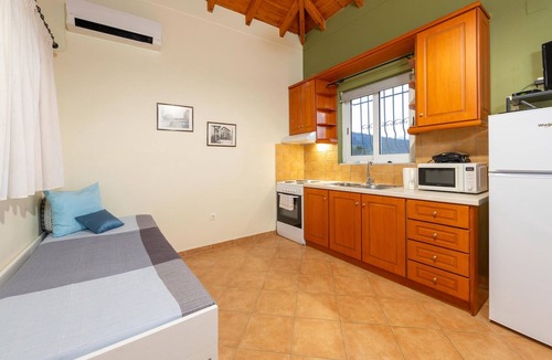 Gythio Villa | Μαργαρίτα/Margarita near to sea with swimming pool