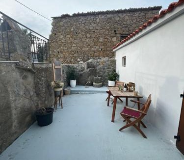 Kontias House | ΠΟΛΥΞΕΝΗ -ΕΚΑΒΗ