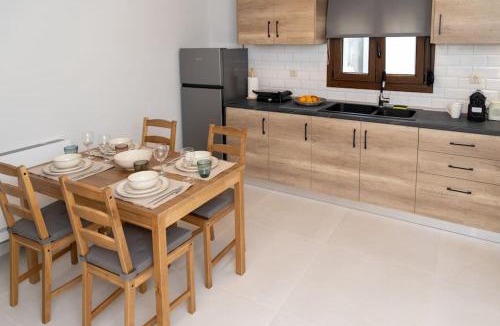 Lemnos House | Το Σπίτι της Γιαγιάς 1 (Grandma's House 1)