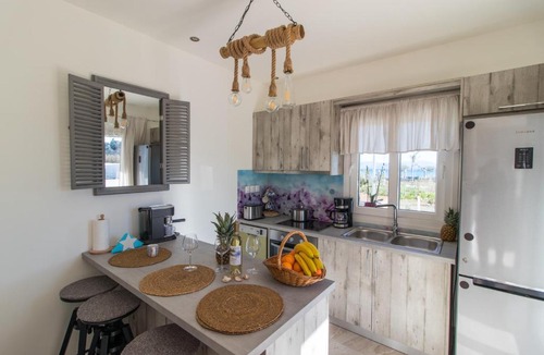 Petriti House | Τhalasso Palace Homes