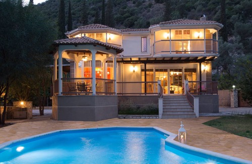 Nidri Villa | -10%:Secluded Family Villa Luxury private Hideaway with private pool