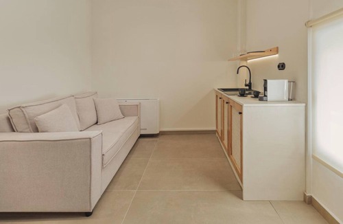 Ioannina Town Centre House | 12 Pyles Living History