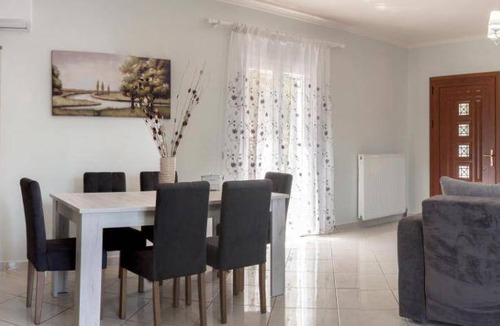 Liapades House | 120 m² House ∙ 4 bedrooms ∙ 8 guests